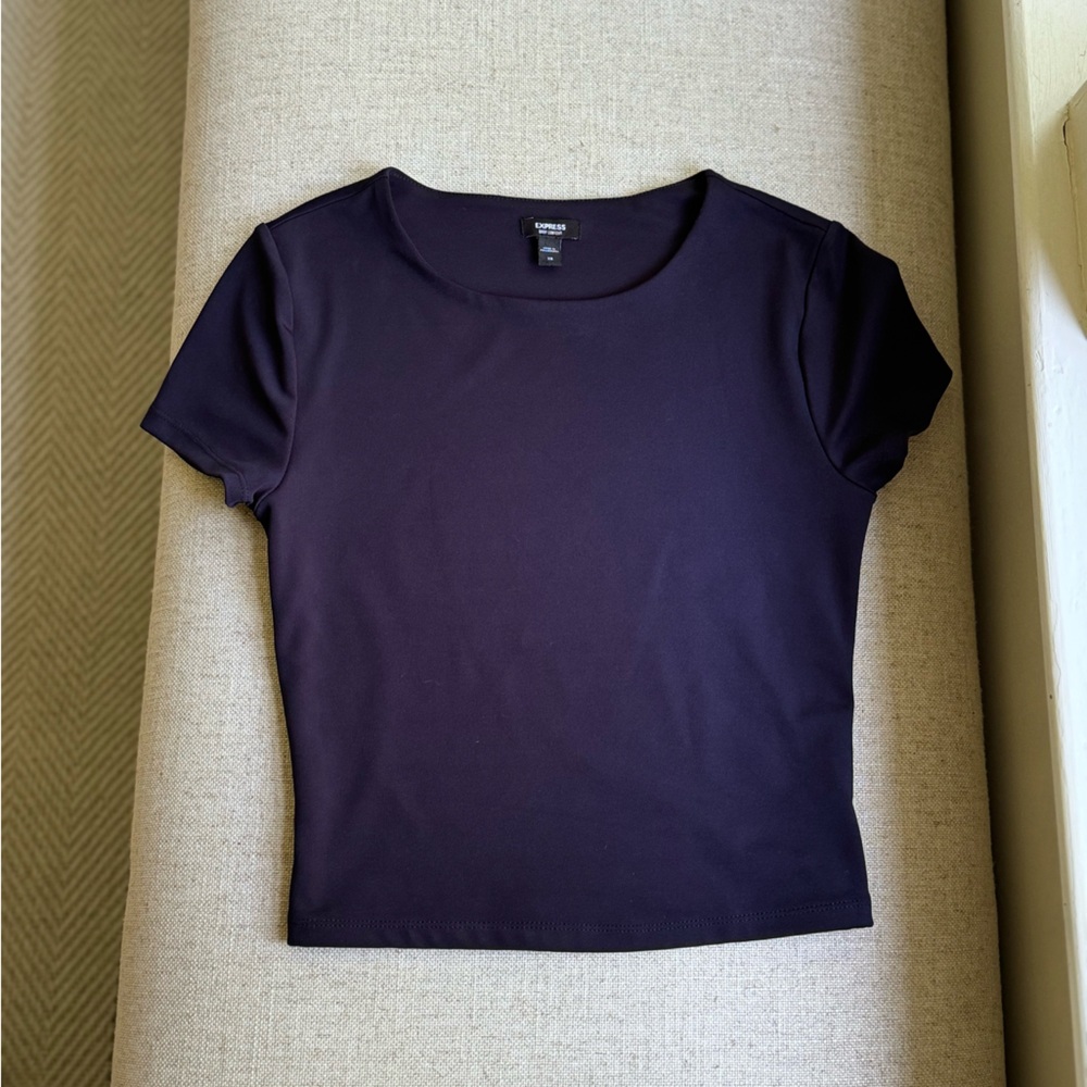 Women’s Express Contour Crop Top